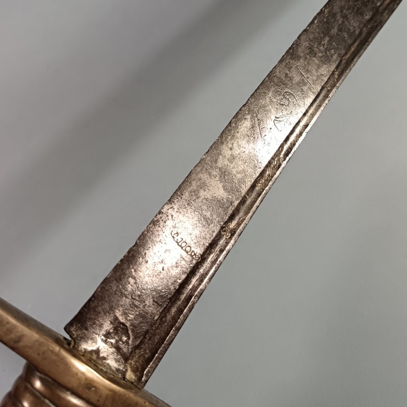SABRE BRIQUET MODELE 1767 REVOLUTION ET EMPIRE 1790 - 1801 LAME ANCIENNE